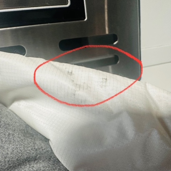 Bogner Lined Down Coat with Detachable Fox Fur Trim Collar in Size M/US 6 - Picture 12 of 16